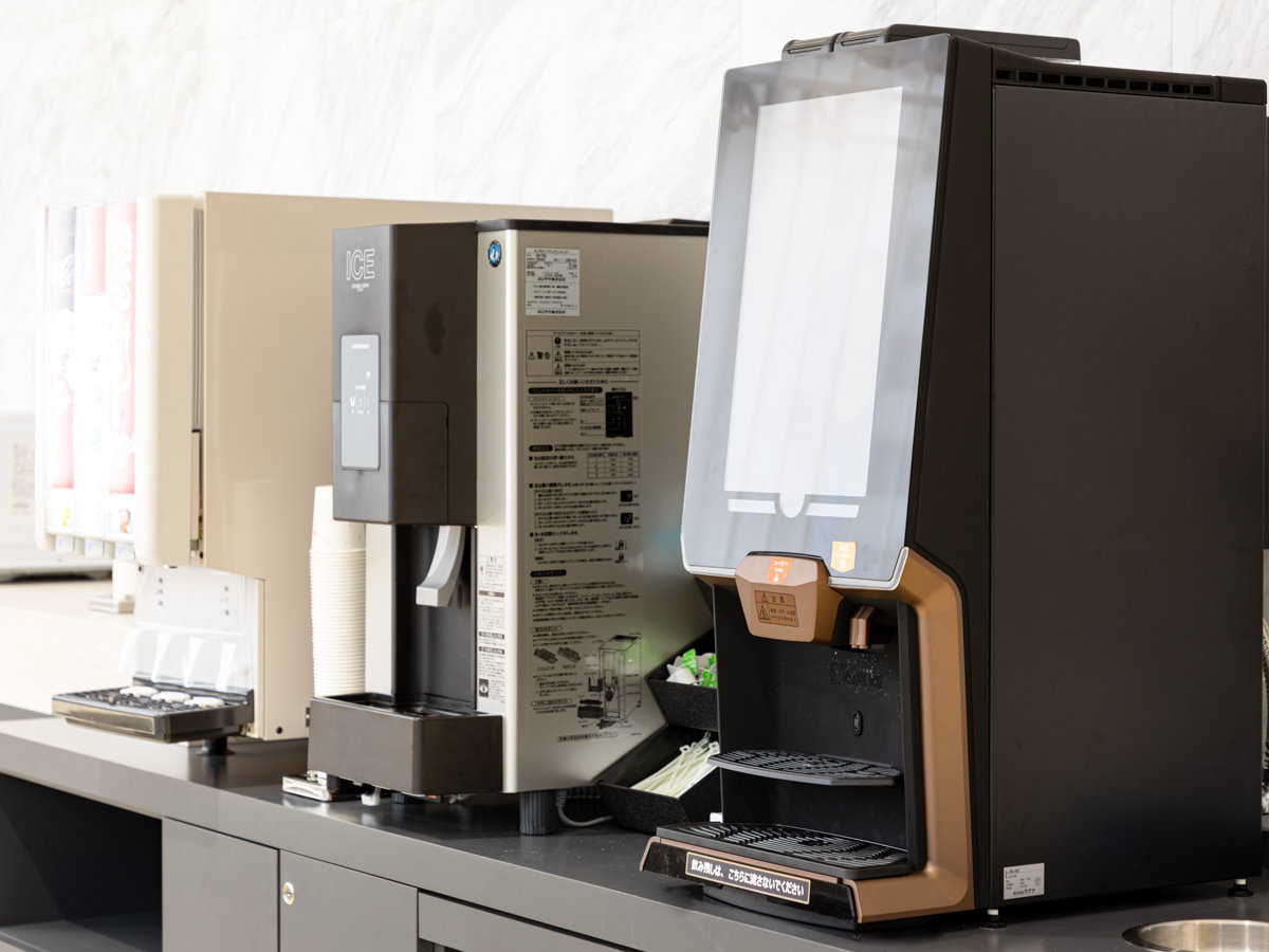 �y�E�F���J���h�����N�T�[�r�X�z6:30�`24:00