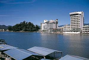 �y�啪��:���c����z�����s�̓��݂��܃z�e��