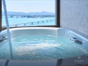 �����i�f���b�N�X�I�[�V�����X�C�[�g�A�v���~�A�I�[�V�����X�C�[�g�j