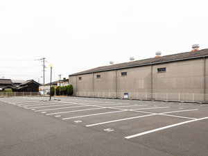 【敷地内駐車場】74台◆無料◆大型車事前予約