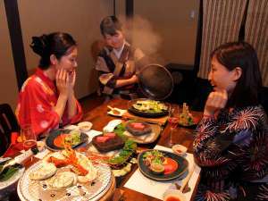 �y���[�H�z�ɓ��̍��؎l��H�ނ�����ޔ��H�̗[��