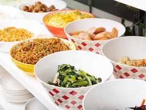 和食から洋食、飲み物も豊富!ホテル自慢の朝食バイキング食べ放題をご堪能下さい♪