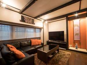 �y���s�{:�_���E���R�E�k������Ӂz�� �������B��