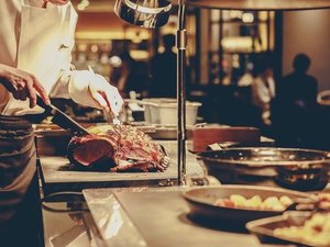 ブッフェ&カフェ スロープサイドダイナーザクロ(食事イメージ)