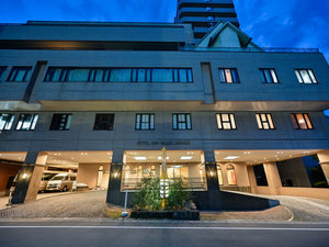 ホテル サンバリー アネックス 外観