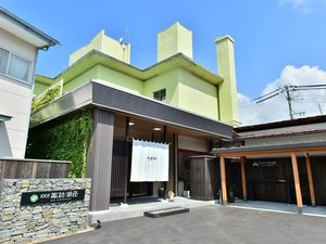 �j�j�q�z�K�Α��i���ƌ��������ϑg���A�����z�K�ۗ{���j�̎ʐ^