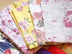 10種類の中からお選びいただける色浴衣