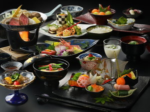 ご夕食 懐石料理コース(一例) 旬菜ダイニング 白樺