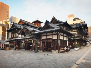 道後温泉本館