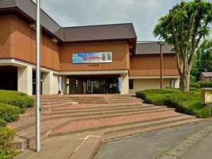 【車で約7分】郷土の歴史や文化、自然を総合的に紹介する「史跡根城の広場」