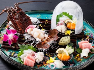 伊勢海老、鱸の洗いなど6種のお造り