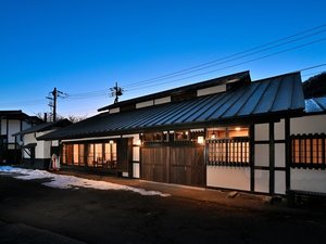 【望郷亭】外観