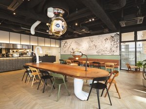 ラウンジ