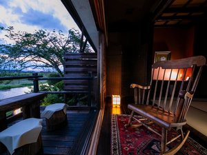 【1階テラス付客室】日常から少し離れて、優しく流れる時間をお楽しみください。