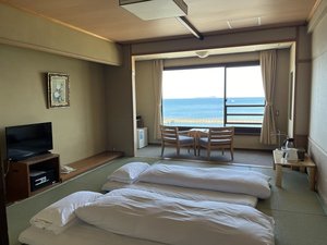 海側10畳:バス付き・トイレ付き・禁煙