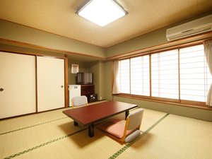 �o�X�E�g�C���t�B�X��8��@�q���C���[�W