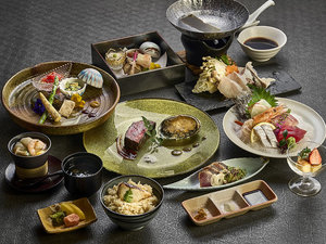 ■【グレードアップコース】「鮑」と「熊野牛」両方贅沢に味わっていただけます。中でも鮑の肝ソースは絶品