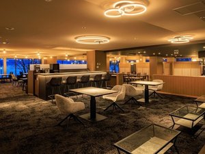 2�K�F���X�g�����E�o�[���E���W