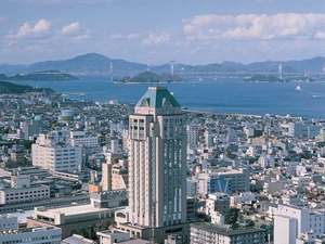 101.7メートル今治のランドマークタワー