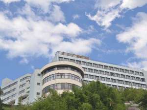 �y���茧:����z�z�e������