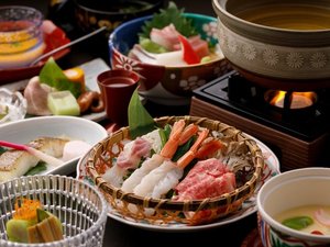 【夏・早割10】5％OFF★ひぜんやのレジャープールと湯めぐり満喫♪大自然会席プラン＜2食付＞