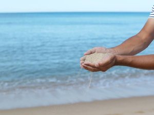 美しい砂浜の海水浴場で小さなお子様にも安心
