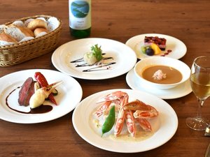 【かに創作フランス料理】冬の味覚・かにをシェフがコース仕立てでお届け