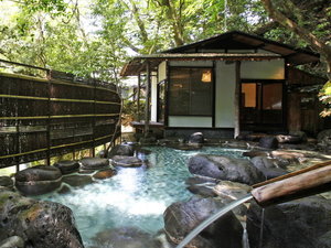 温泉大浴場 露天風呂「行基の湯」 ※男女入替制(ご利用時間 男性15:00〜25:00/女性5:00〜12:00)