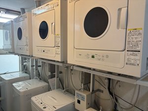 2F・コインランドリー室(有料)