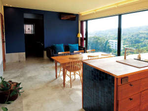 【沖縄県西海岸・東海岸の貸し別荘・コテージ・ヴィラ・コンドミニアム】Chulax沖縄読谷【デザイナーズコンドミニアムホテル】