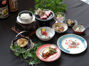 �yTHE�V���v�����z�ɂ������a���̊󏭕���A5�����N�̃T�[���C�������\�I