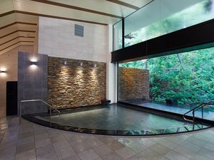 ���ƌ���̈��m�Ή���u���̓��v�B�������ʂ̍����A���{�̉���ɐ������A���J�����P������ł�
