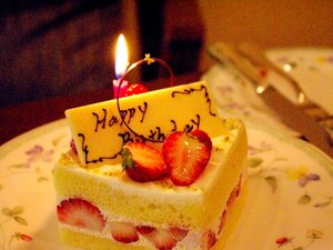 ��؂ȓ��ɍʂ��Y����A�j�o�[�T���[�P�[�L�B�O�����̂��\��ŏ����Ă���܂��i�L���j�B
