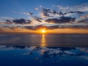 【景色】お部屋、露天風呂、レストランからは絶景のオーシャンビューをご覧いただけます。