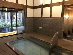 古民家共同浴場、蔵の湯・女内湯