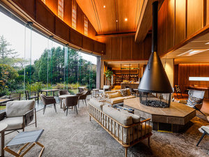 �y���E���W�z�L�X�Ƃ��������̋�Ԃ̃��E���W�B