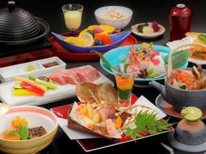 【ご夕食/和懐石一例】日本の美しい四季と素材の旨みを最大限に引きだした本格懐石料理をご提供。