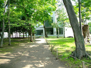 北海道立三岸好太郎美術館