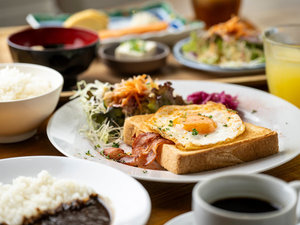 朝食