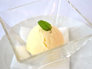 プラン特典の南ヶ丘牧場バニラアイス