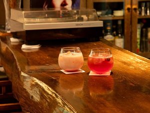 カクテルで大人のひと時