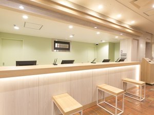 【フロント】24時間対応しています。お気軽にお問い合わせください。