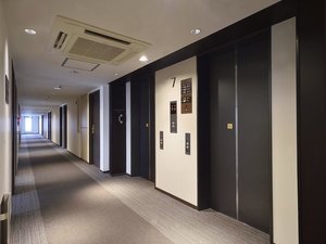 客室階 エレベーターホール