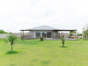 �h�b�O�R�e�[�W�C�̉��̎{�ݎʐ^1