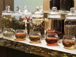 薬膳BAR◆心身を整えるセルフブレンド薬膳茶