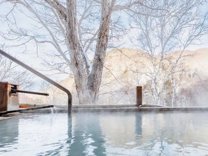 志賀高原　白い温泉　渓谷の湯の施設写真1
