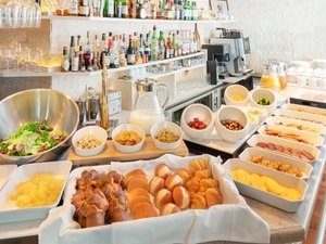 �uBLT STEAK�v����|���钩�H�����p�ӂ��Ă���܂��B���ʐ^�̓C���[�W�ł��B