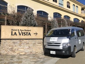 【送迎バス】河口湖駅より無料送迎有。※定時便/事前予約制/乗り場河口湖駅10番。