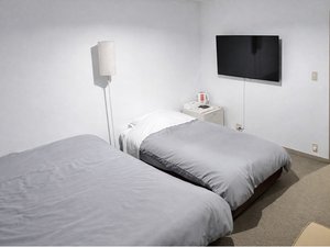 �����f���܂�̏h�@�e�`���������`�̎{�ݎʐ^1