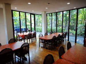 【山梨県の貸別荘・コテージ・ログハウス・コンドミニアム】山中湖いやしの宿 ロータスカフェ蓮